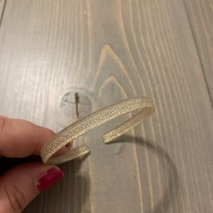 Colour by Amber skinny bracelet